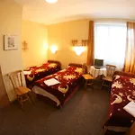 Daisy Superior 3*