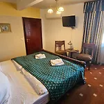 Daisy Superior Bed & Breakfast