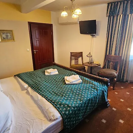 Daisy Superior Bed & Breakfast