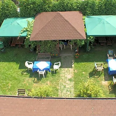 Daisy Superior Bed & Breakfast