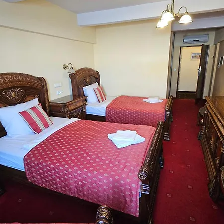 Daisy Superior Nocleg ze śniadaniem 3*